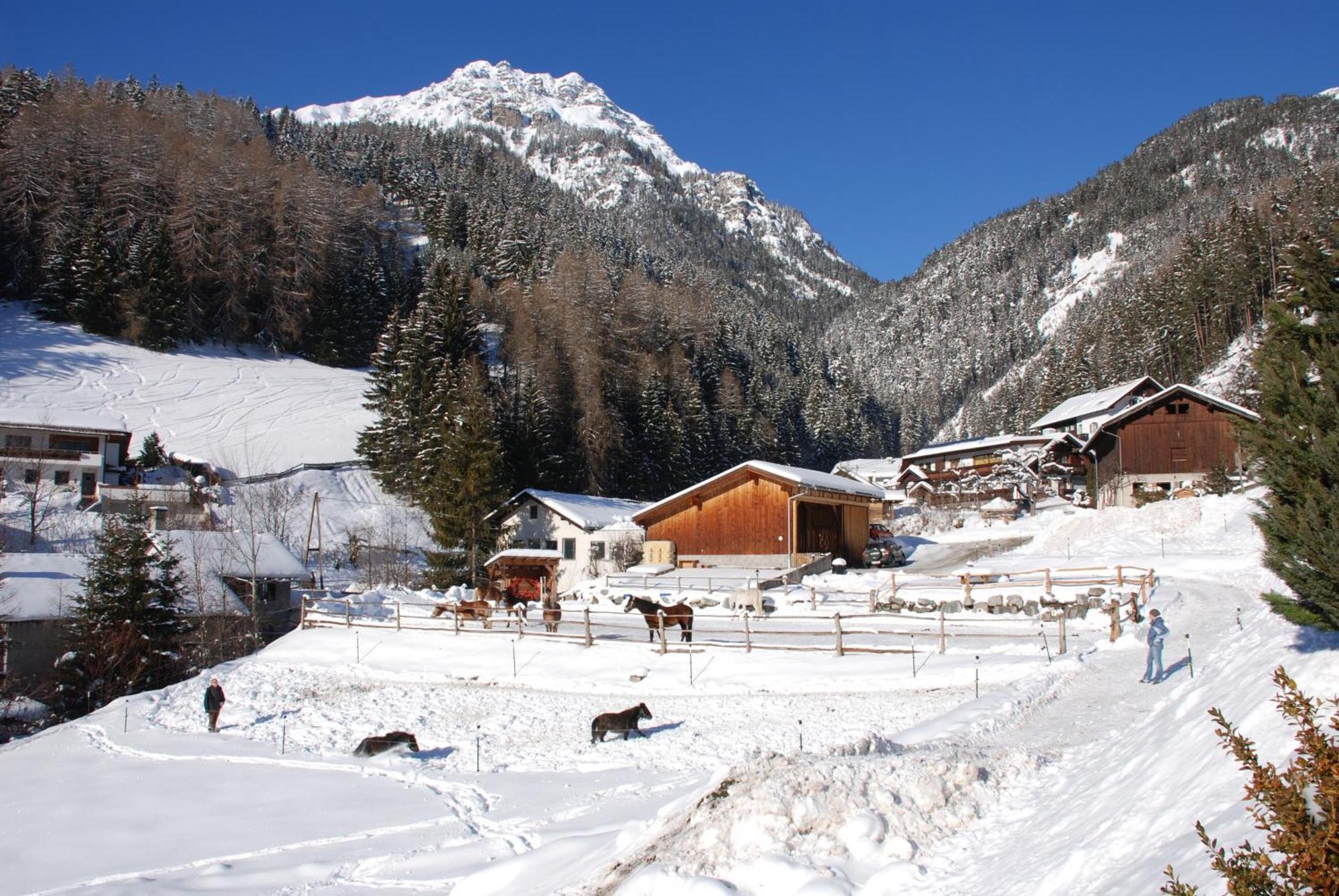 Kassnhof - Urlaub In Den Bergen Appartement Telfes im Stubai Buitenkant foto