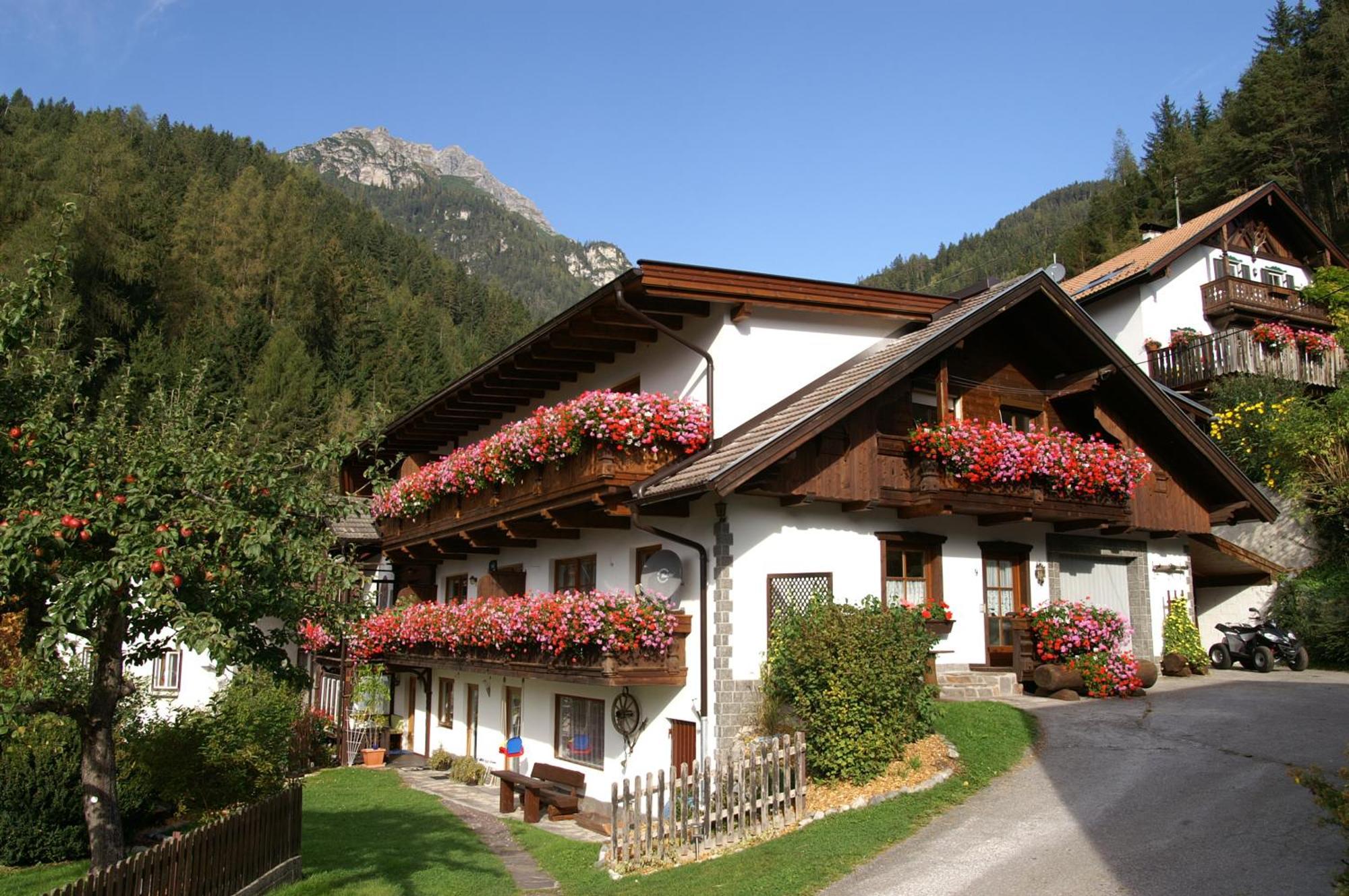 Kassnhof - Urlaub In Den Bergen Appartement Telfes im Stubai Buitenkant foto